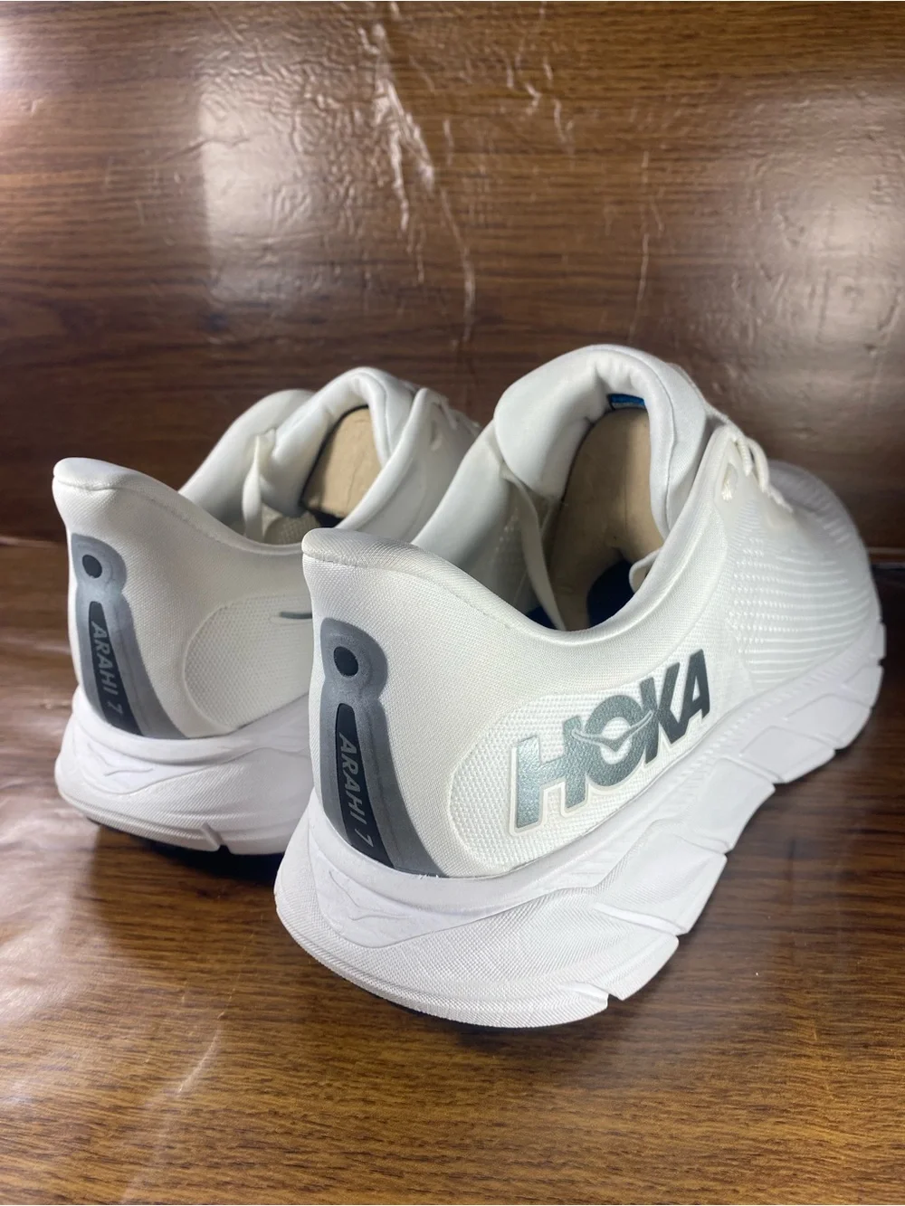 Hoka Men's Arahi 7 shoe size